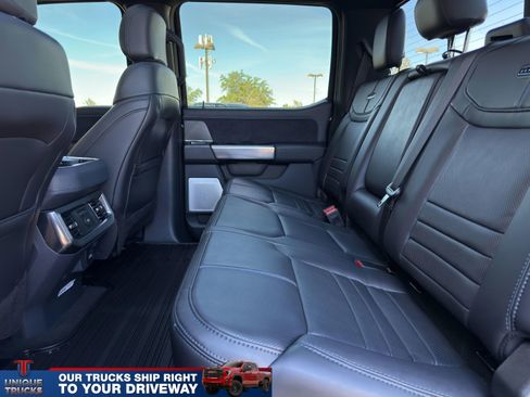Used 2025 Ford F450 Platinum w/ FX4 Off-Road Package image 23