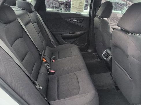 Used 2024 Chevrolet Malibu LT FWD image 33