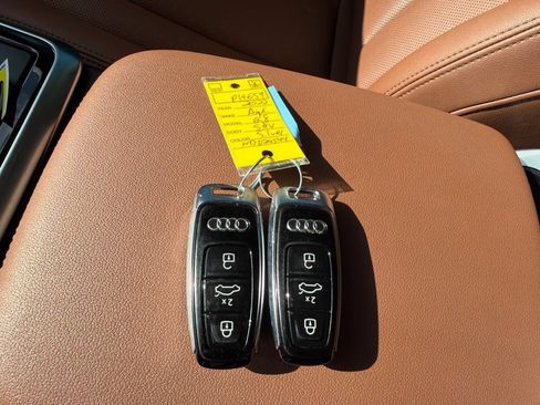 Used 2022 Audi Q8 Premium Plus w/ Premium Plus Package AWD/4WD image 28