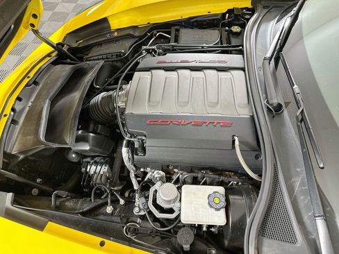Used 2019 Chevrolet Corvette Stingray Coupe RWD image 28