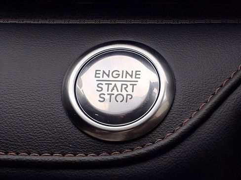 New 2026 Lincoln Nautilus Premier AWD/4WD image 14