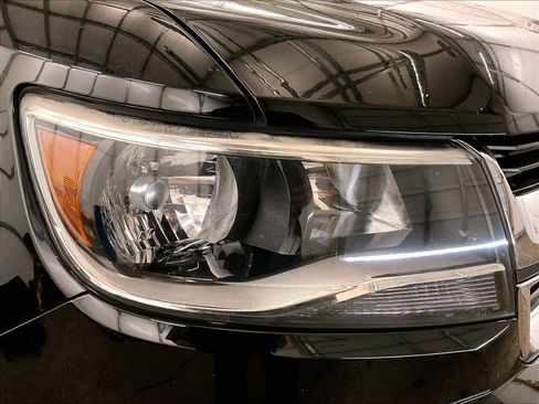 Used 2018 Chevrolet Colorado LT AWD/4WD image 27