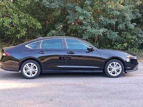 Used 2024 Honda Accord LX image 6