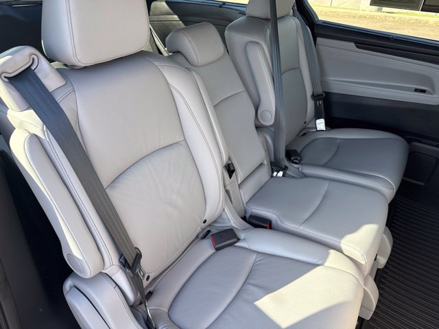 Used 2023 Honda Odyssey Touring image 18