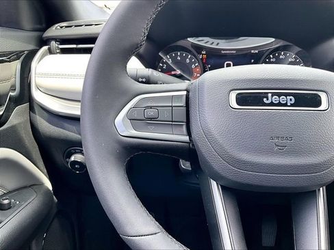 Used 2026 Jeep Compass Limited image 23