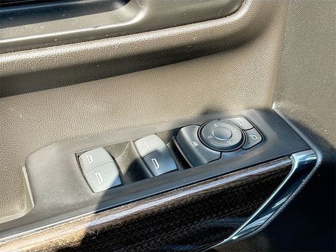 Used 2022 Chevrolet Silverado 1500 LT Trail Boss w/ Safety Package image 18