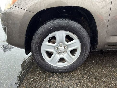 Used 2012 Toyota RAV4 4WD image 10
