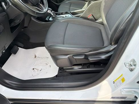 Used 2024 Buick Encore GX Preferred image 11