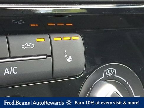 Used 2018 Volkswagen Jetta Sport FWD image 30