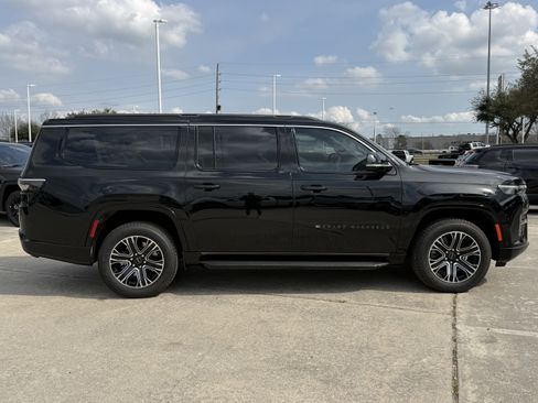 New 2026 Jeep Grand Wagoneer L 2WD w/ Premium Group I image 3