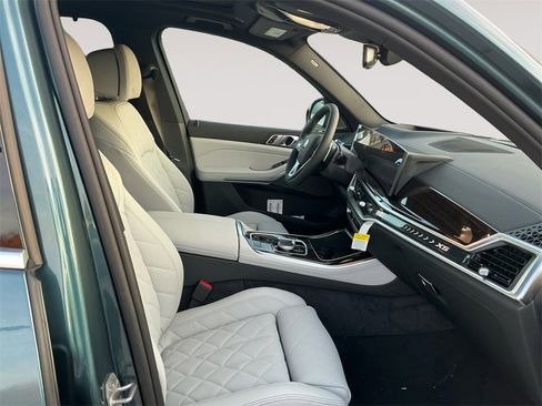 New 2026 BMW X5 xDrive40i image 15