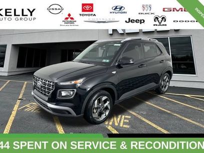 Used 2022 Hyundai Venue SEL w/ Cargo Package