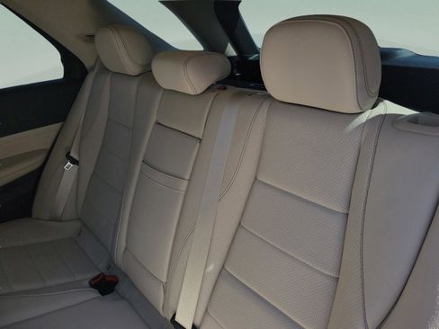 Used 2021 Mercedes-Benz GLE 350 4MATIC image 9