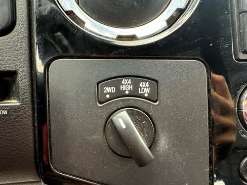 Used 2010 Ford F450 Lariat image 18