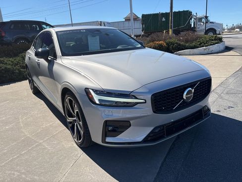Certified 2023 Volvo S60 B5 Core w/ Climate Package image 4