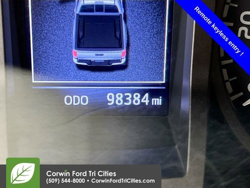 Used 2018 Toyota Tacoma TRD Sport w/ Technology Package image 2