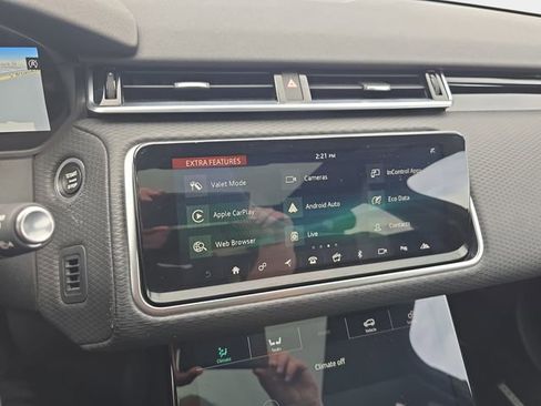 Used 2018 Land Rover Range Rover Velar R-Dynamic SE image 24