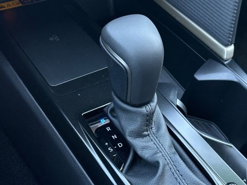 New 2026 Toyota Camry Hybrid image 22