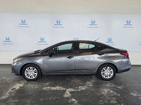 Used 2024 Nissan Versa S FWD image 3
