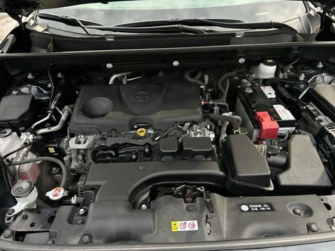 Used 2023 Toyota RAV4 XLE Premium image 25