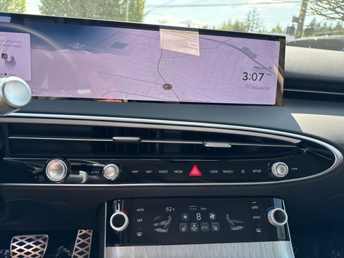 New 2026 Genesis Electrified GV70 image 19