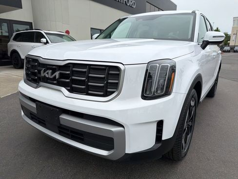 Used 2023 Kia Telluride S w/ S Sunroof Package AWD/4WD image 3