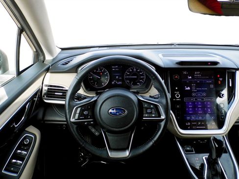 Used 2022 Subaru Outback Limited image 12