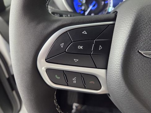 New 2026 Chrysler Pacifica Select FWD image 16
