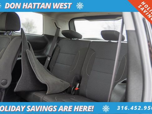 Used 2023 GMC Acadia SLE w/ Elevation Edition image 22