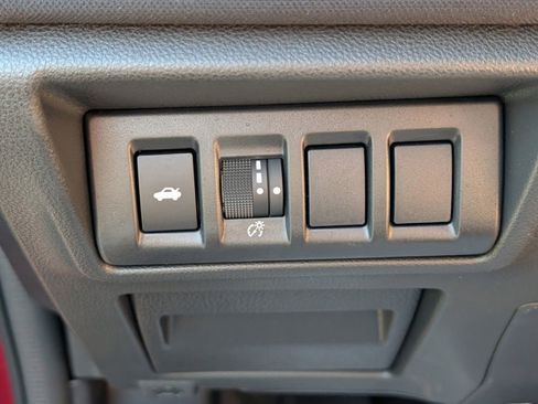 Used 2025 Subaru Legacy Premium image 8