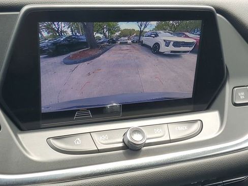 Used 2021 Chevrolet Blazer LT FWD image 24