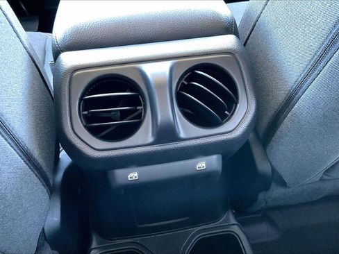 New 2026 Jeep Gladiator Sport image 15