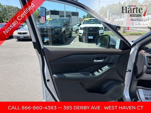 Certified 2023 Nissan Rogue SV w/ SV Premium B Package AWD/4WD image 10