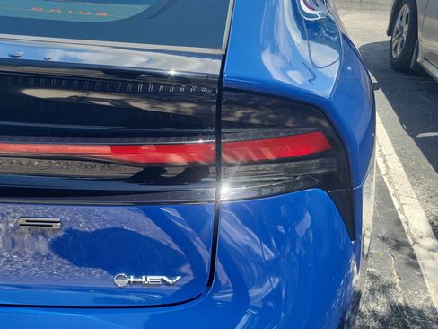 Used 2023 Toyota Prius LE FWD image 9