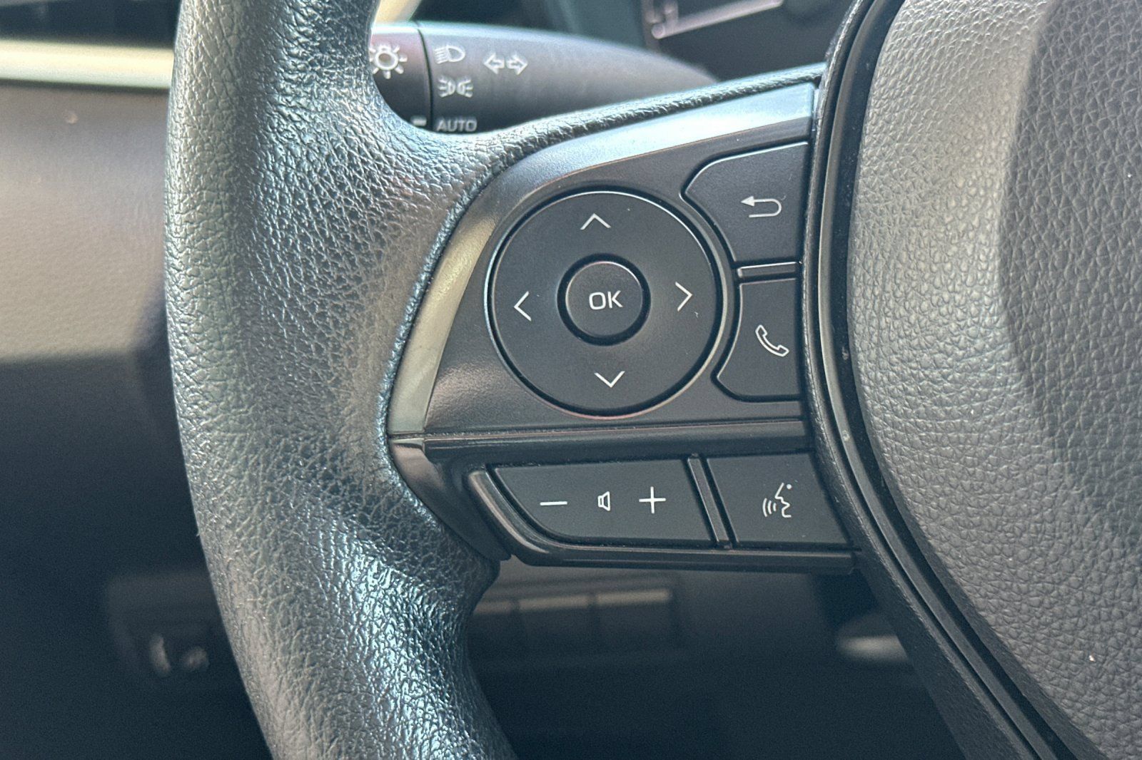 Certified 2023 Toyota Corolla LE FWD image 25