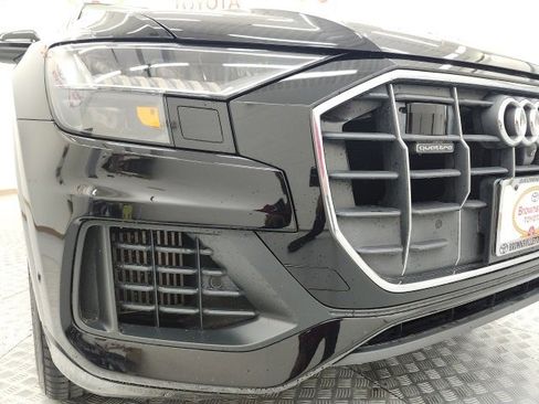 Used 2019 Audi Q8 Prestige image 9