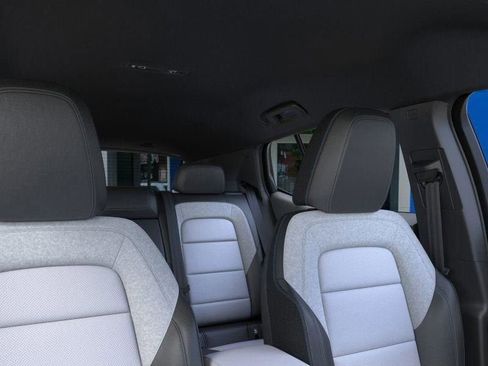 New 2026 Chevrolet Equinox EV LT image 24