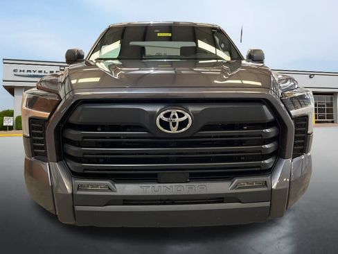 Used 2025 Toyota Tundra SR5 AWD/4WD image 8