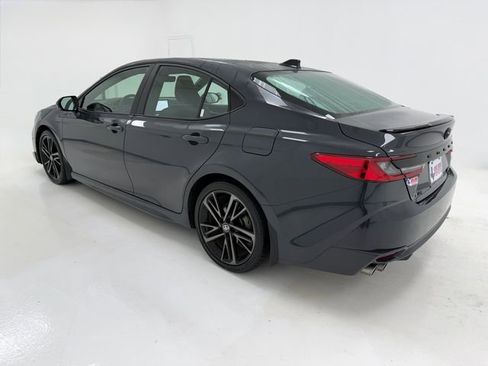 Used 2025 Toyota Camry XSE FWD image 37