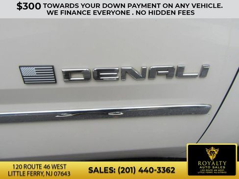 Used 2015 GMC Yukon XL Denali w/ Premium Package image 13
