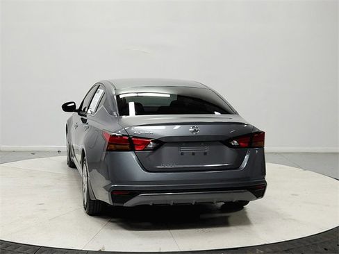 Used 2022 Nissan Altima 2.5 S image 6