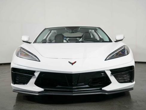 Used 2021 Chevrolet Corvette Stingray Premium Cpe w/ Z51 Performance Package RWD image 3