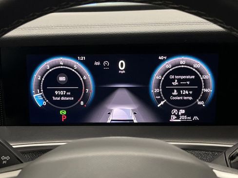 Used 2025 Volkswagen Tiguan S image 16