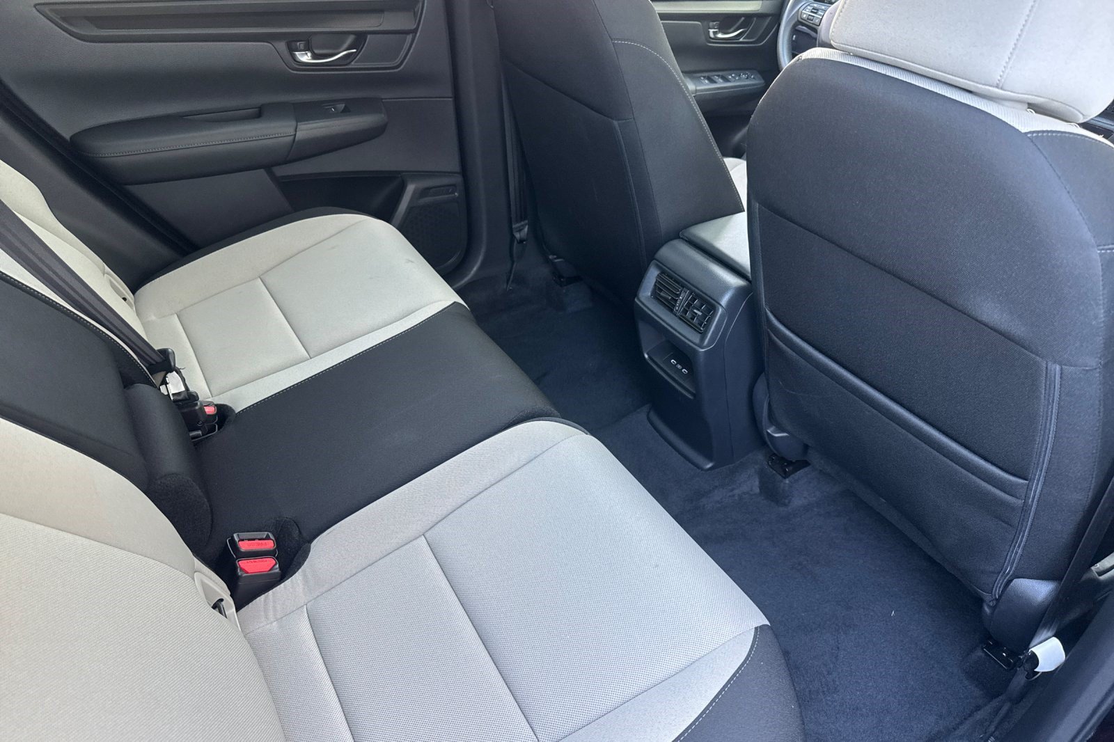 Used 2025 Honda CR-V EX image 32