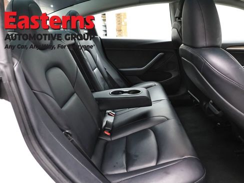 Used 2023 Tesla Model 3 Standard Range image 17