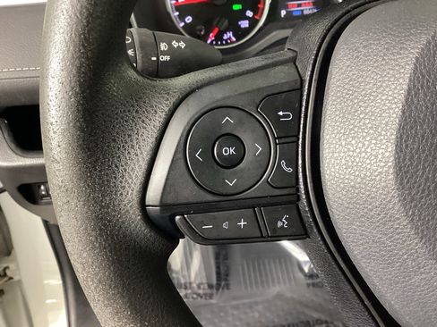 Used 2020 Toyota RAV4 XLE w/ Convenience Package AWD/4WD image 24