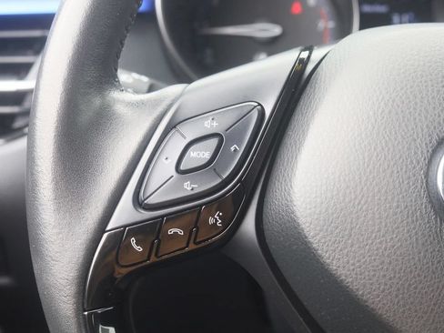 Certified 2021 Toyota C-HR XLE FWD image 11
