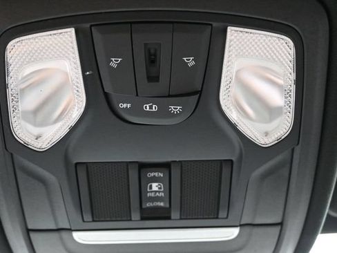 Used 2021 RAM 1500 Big Horn AWD/4WD image 45