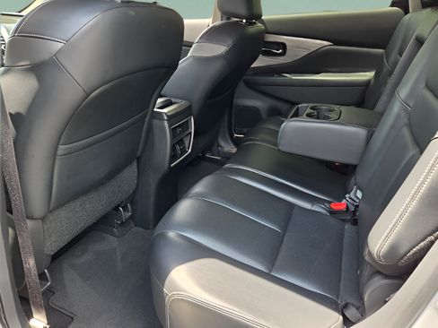 Used 2016 Nissan Murano SL FWD image 9