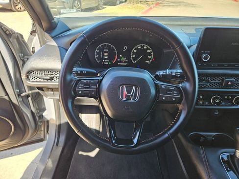 Used 2025 Honda HR-V Sport image 18